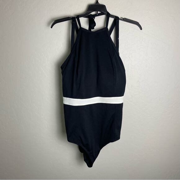 Torrid Black and White Stripe High Neck Multi-Strap Swimsuit 3X NWT - Picture 3 of 13